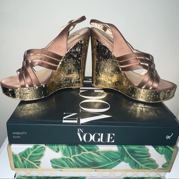 YSL Idole Metallic Gold Patent Leather Strappy Nude Caged Platform Wedges - Picture 3 of 3